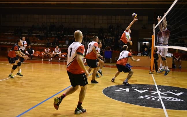 ΕΚΤΟΣ ΕΔΡΑΣ ΜΕ ΤΗΝ ΑΕΛ ΑΓΩΝΙΖΕΤΑΙ Η ΑΝΔΡΙΚΗ ΟΜΑΔΑ