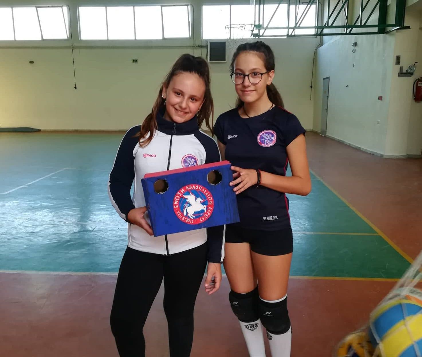 Το κουτί της φιλανθρωπίας της ΕΑΛ!