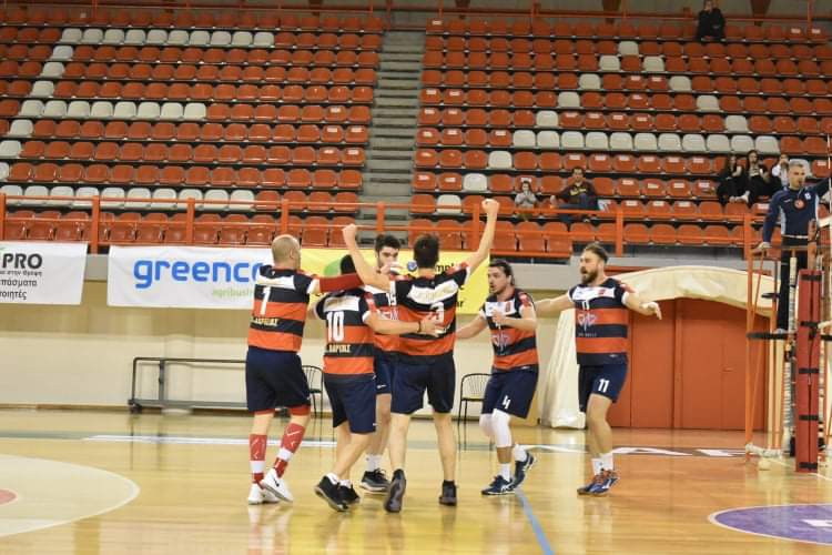 Έφηβοι και Άνδρες ξεκινούν τις υποχρεώσεις τους